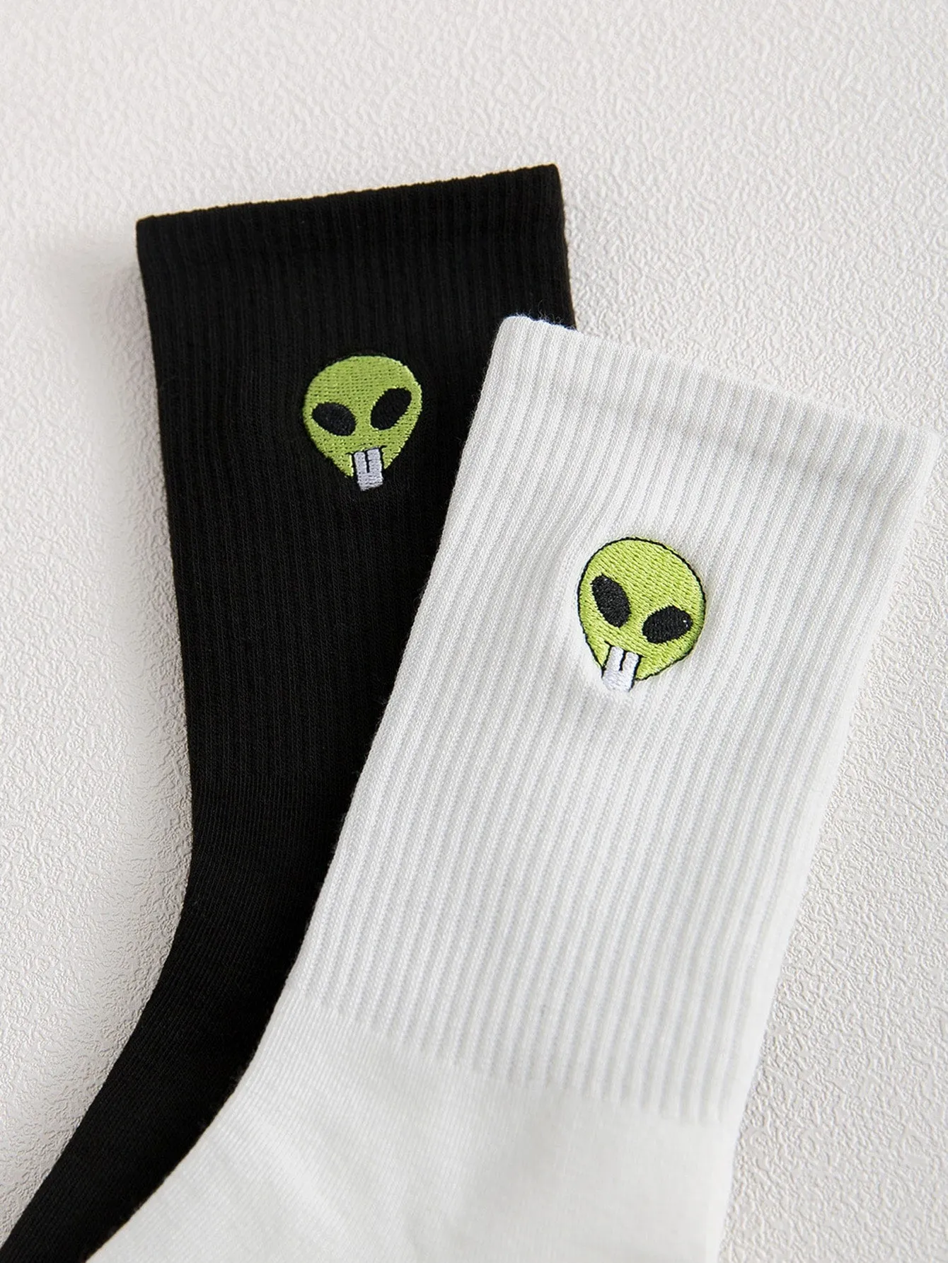 2pairs Green Alien Embroidered Crew Socks for Men Fun Socks Funky Socks Novelty