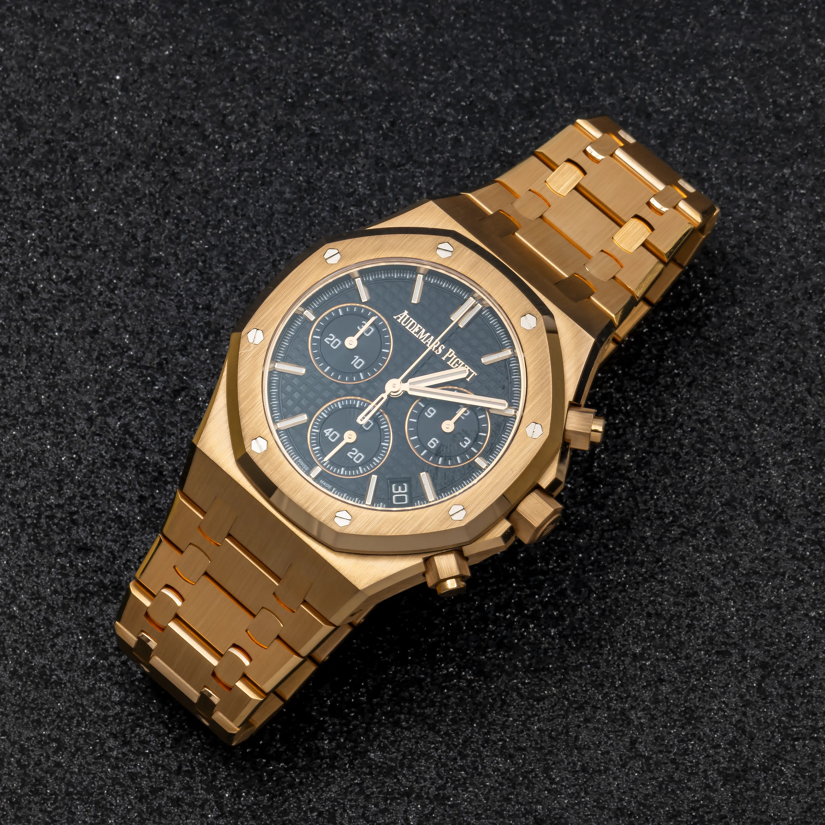 Audemars Piguet Royal Oak Chronograph 26320BA 41MM Blue Dial With Yellow Gold Bracelet