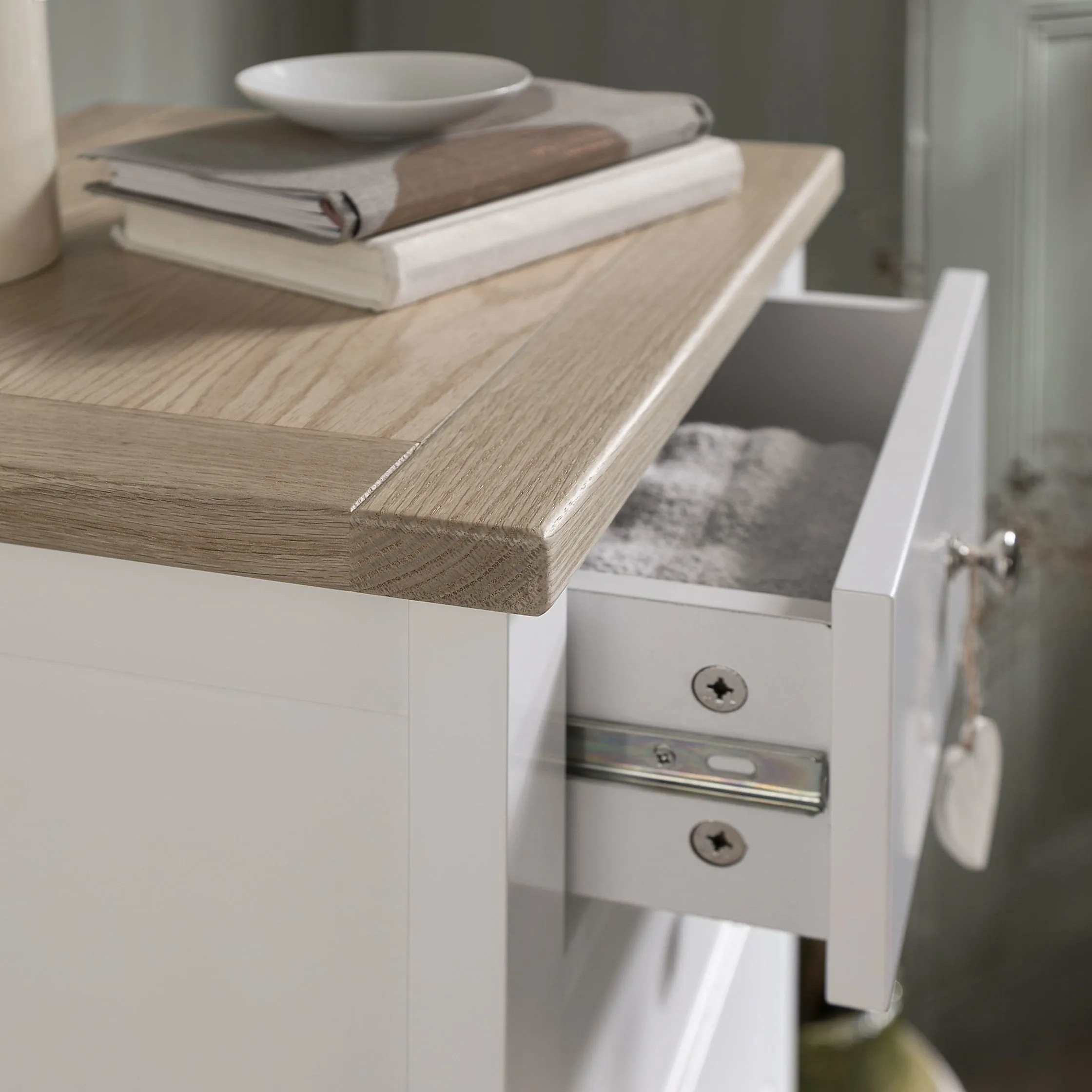 Leines 6 Drawer Tall Chest of Drawers in White & Oak